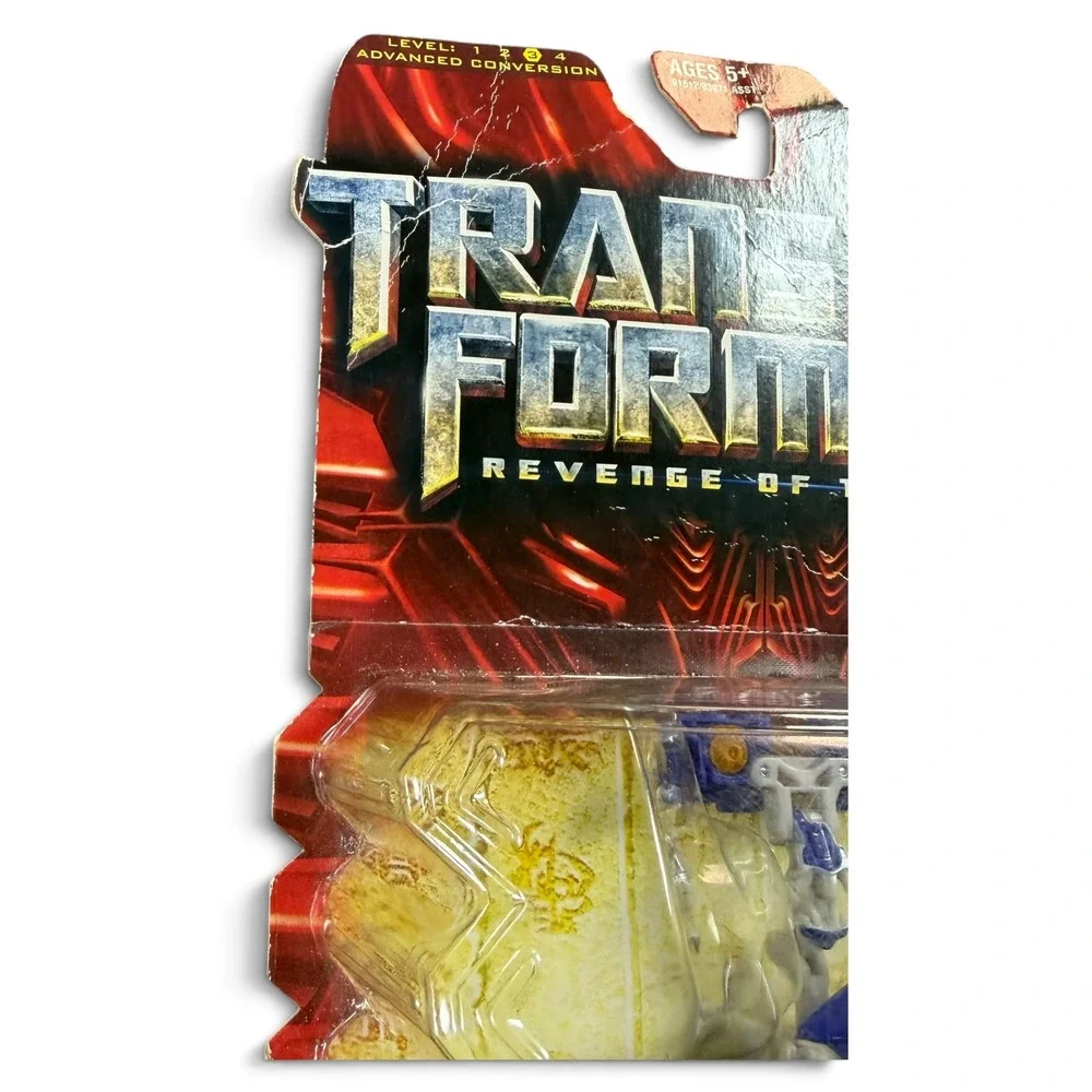 Transformers Revenge of the Fallen Autobot Wheelie Deluxe Class Figure 2009